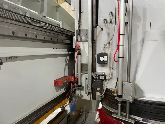Cnc-bewerkingscentra 5 assige - afbeelding 44 van  44