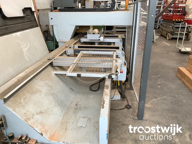 Cnc bewerkingscentrum - afbeelding 9 van  15