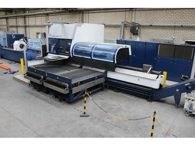Cnc buizen-lasersnijmachine trumpf trulaser tube 7000 met lasertype t03. 3600w. machine is voorzien van aut... - afbeelding 1 van  19