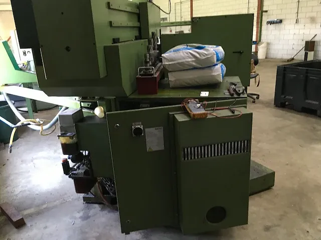 Cnc freesmachine - afbeelding 4 van  10