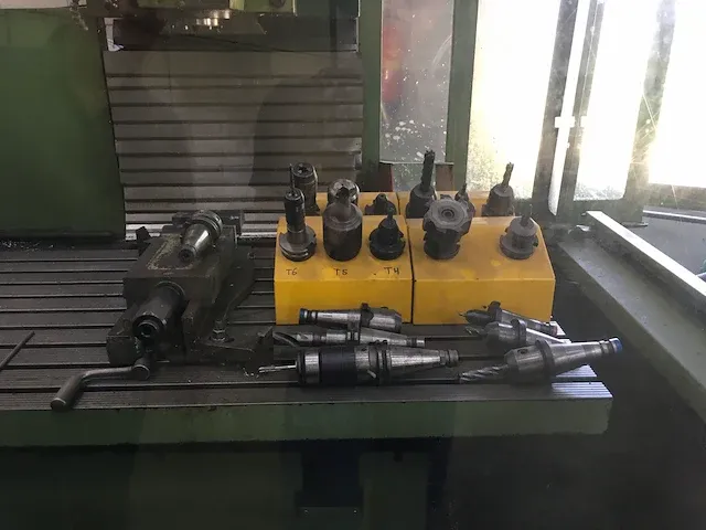 Cnc freesmachine - afbeelding 8 van  10