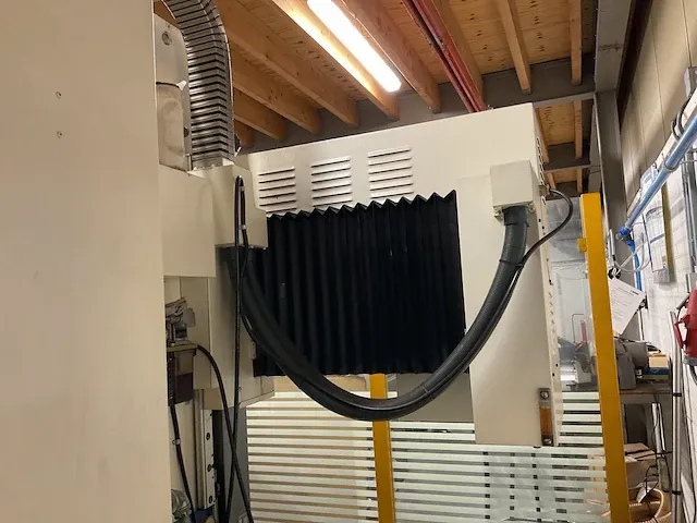 Cnc freesmachine - afbeelding 6 van  16