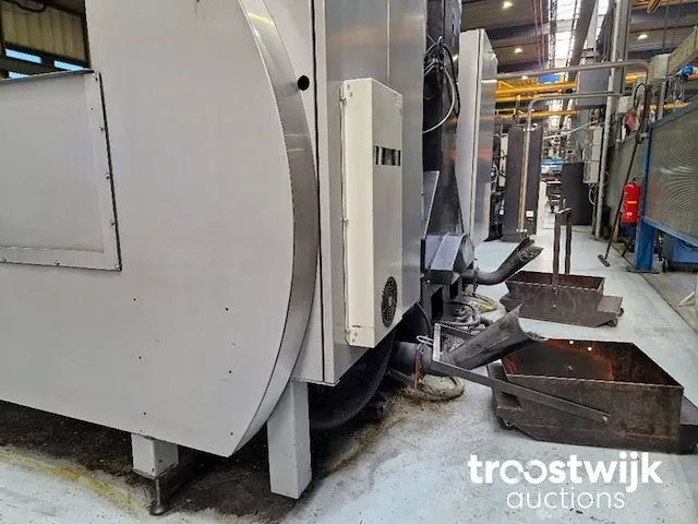 Cnc-freesmachine - afbeelding 14 van  17