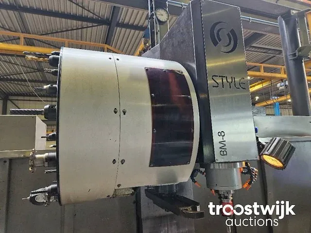 Cnc-freesmachine - afbeelding 17 van  17