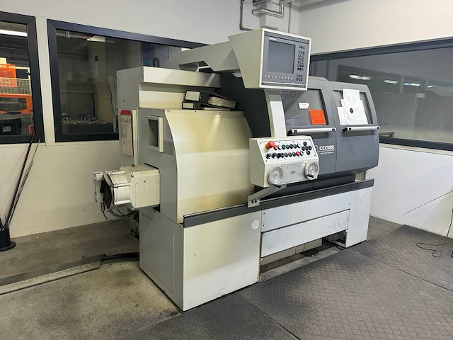 Cnc lathe dmt kern cd 322 - afbeelding 11 van  11