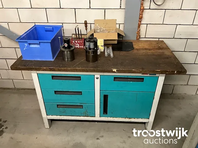 Cnc ponsmachine - afbeelding 9 van  23