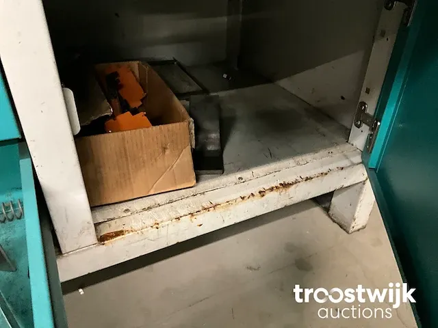 Cnc ponsmachine - afbeelding 11 van  23