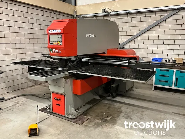 Cnc ponsmachine - afbeelding 1 van  23