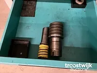 Cnc ponsmachine - afbeelding 14 van  23