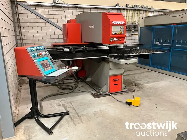 Cnc ponsmachine - afbeelding 17 van  23