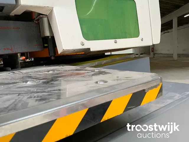 Cnc ponsmachine - afbeelding 5 van  16