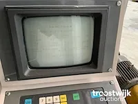Cnc ponsmachine - afbeelding 8 van  16