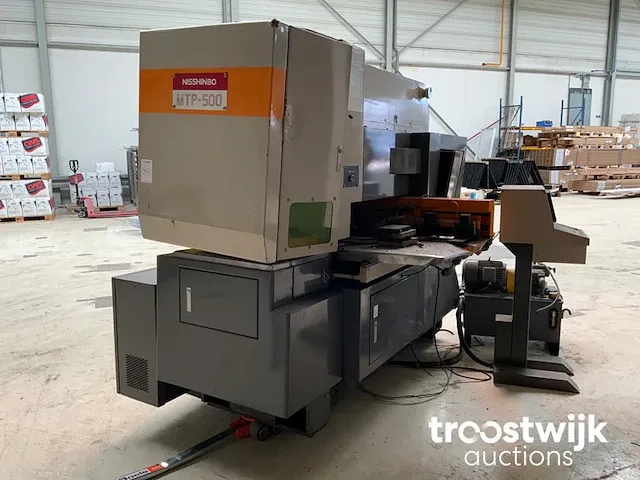 Cnc ponsmachine - afbeelding 9 van  16