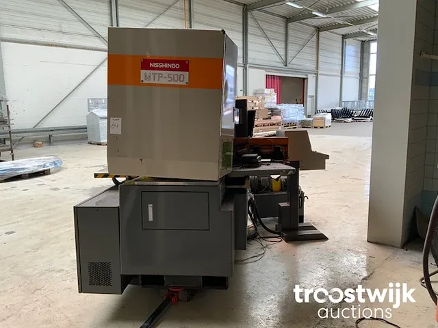 Cnc ponsmachine - afbeelding 10 van  16