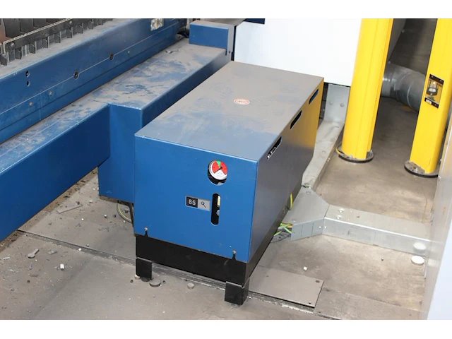Cnc vlakbed lasersnijmachine trumpf trulaser 5030 fiber l68 met laser trudisk 6001, hawa ww 3001 t warmtewi... - afbeelding 5 van  19