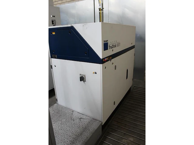 Cnc vlakbed lasersnijmachine trumpf trulaser 5030 fiber l68 met laser trudisk 6001, hawa ww 3001 t warmtewi... - afbeelding 17 van  19