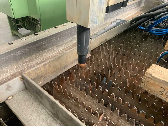 Cnc-waterstraalsnijmachine - afbeelding 4 van  20