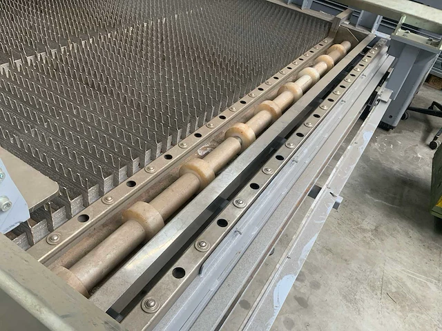 Cnc-waterstraalsnijmachine - afbeelding 11 van  20