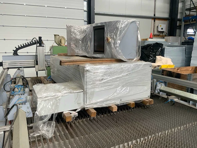 Cnc-waterstraalsnijmachine - afbeelding 13 van  20