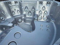 Coast spa 5 persoons jacuzzi en buitenspa - afbeelding 9 van  21