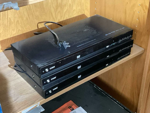 Coby 298 dvd player (3x) - afbeelding 1 van  4
