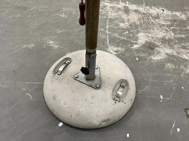 Coca cola - parasol - afbeelding 2 van  5