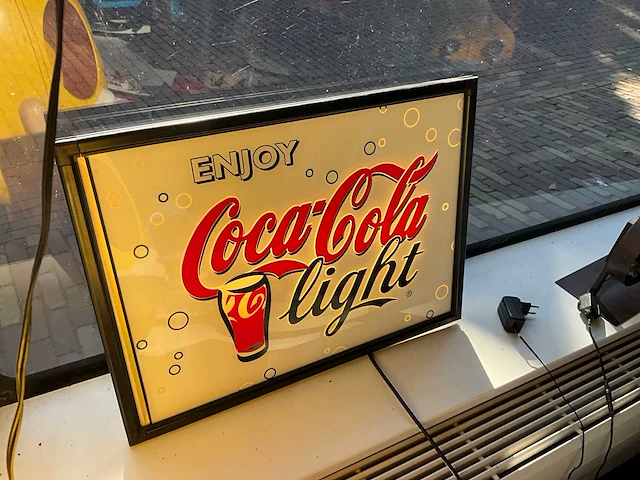 Coca cola lichtreclame - afbeelding 3 van  4