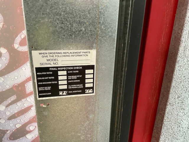 Coca cola verkoopautomaat - afbeelding 7 van  19