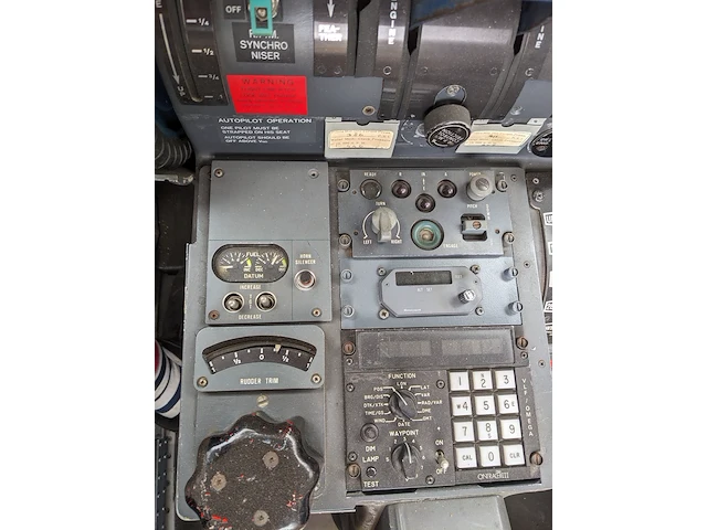 Cockpit voorzien van instrumenten fokker, 27 ph-oso - afbeelding 7 van  37