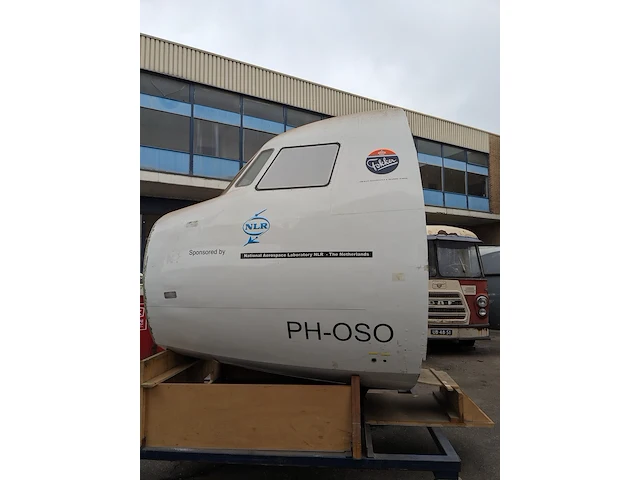 Cockpit voorzien van instrumenten fokker, 27 ph-oso - afbeelding 35 van  37