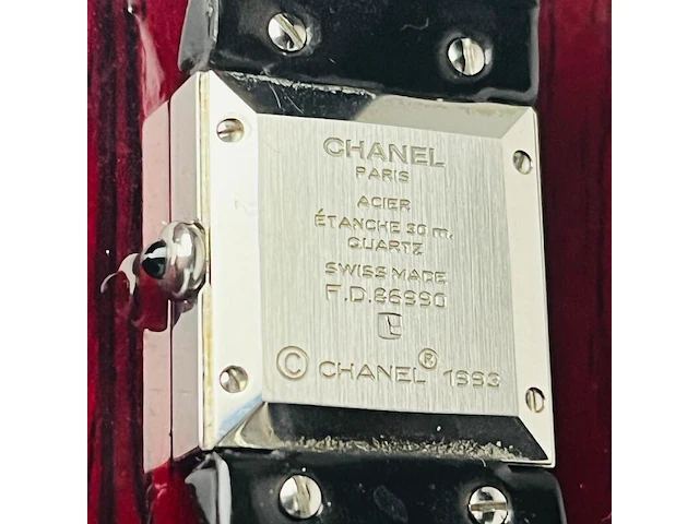 Coco chanel matelassé dameshorloge met originele doos - afbeelding 5 van  9