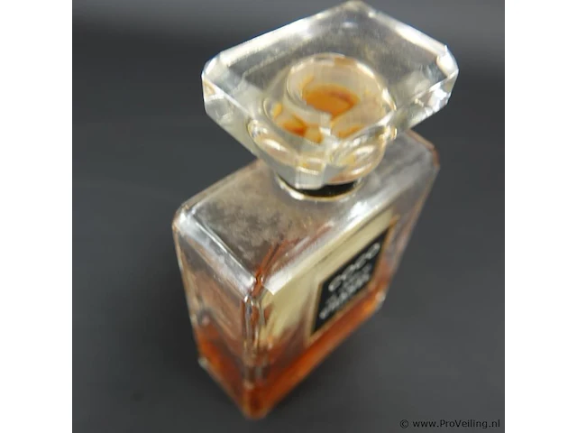 Coco chanel paris eau de parfum - afbeelding 3 van  5