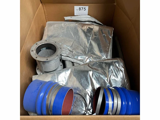 Cofeme marine diesel exhaust expansion kit with isolation - afbeelding 1 van  3