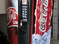 Cola automaat groot vendo, v181, rood, 2012 - afbeelding 1 van  5