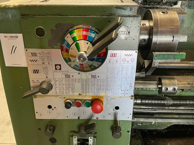 Colchester master 2500 universele draaibank - afbeelding 15 van  19
