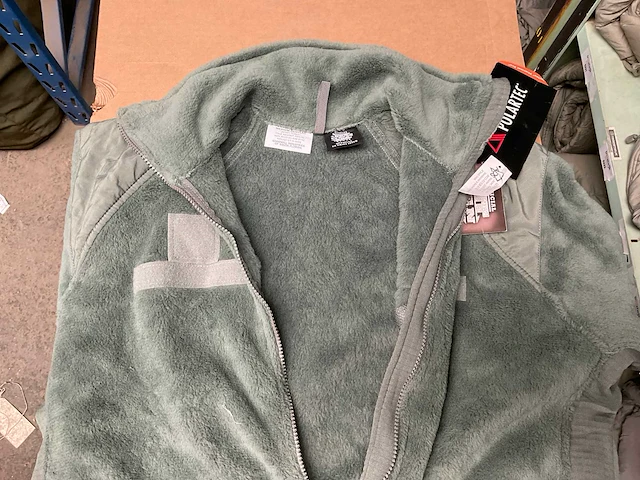 Cold weather fleece jacket - afbeelding 3 van  3