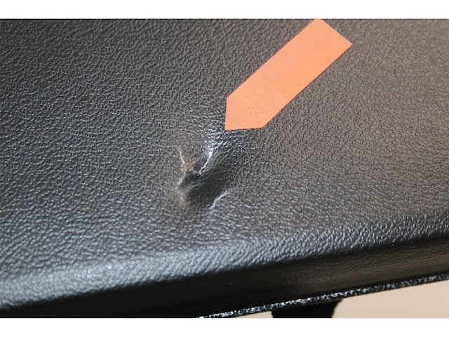 Coleman 4-persoons campingtafel opvouwbaar antibacteriële coating met handvaten - afbeelding 3 van  3