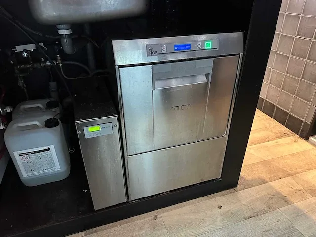 Colged - toptech 24-20 - vaatwasser met colged ws140 osmose installatie - afbeelding 1 van  6