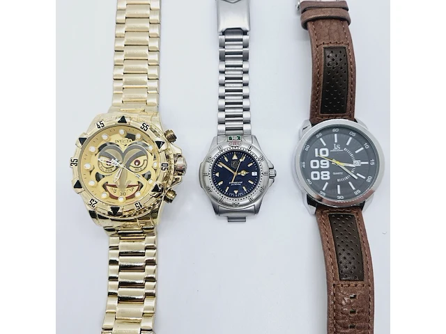 Collectie horloges - afbeelding 1 van  7
