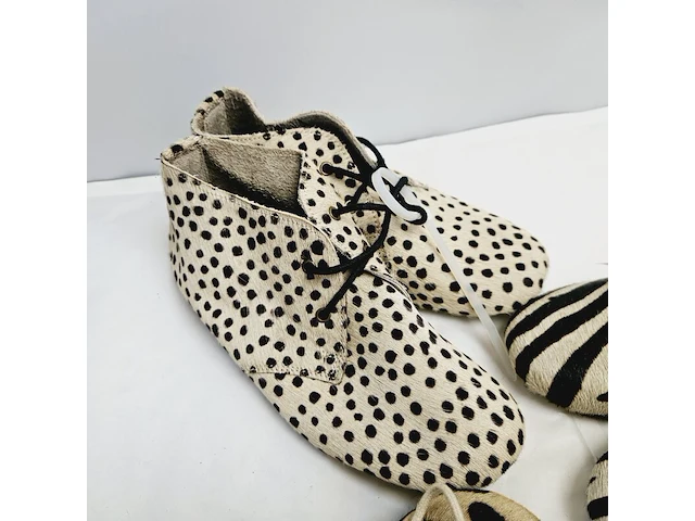 Collectie maruti zalando kinderschoenen pony vacht, 2x maat 33 en 1x maat 32 - afbeelding 3 van  4
