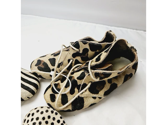 Collectie maruti zalando kinderschoenen pony vacht, 2x maat 33 en 1x maat 32 - afbeelding 4 van  4