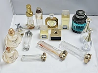 Collectie vintage parfums van bekende merken - afbeelding 2 van  8