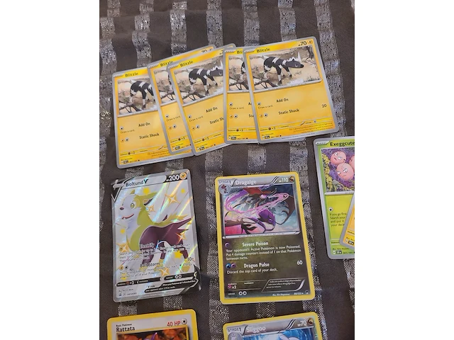 Collector’s kavel – zeldzame gegradeerde topps pokémonkaart 'geodude, graveler & golem' uit 1999 (mint 9 met back 10) + vintage & moderne kaartenmix - afbeelding 4 van  7