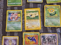 Collector’s kavel – zeldzame gegradeerde topps pokémonkaart 'geodude, graveler & golem' uit 1999 (mint 9 met back 10) + vintage & moderne kaartenmix - afbeelding 5 van  7