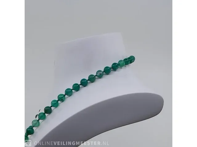 Collier van groene jaspis met zilveren sluiting - afbeelding 6 van  11