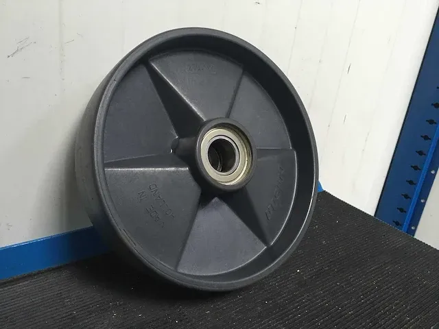 Colson 200 x 50 zwenkwielen (7x) - afbeelding 1 van  3