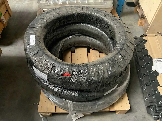 Comap multiskin msiso 6mm red (3x) rol 25m - afbeelding 3 van  5