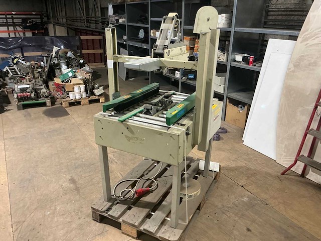 Comarme - 2000 - dozensluitmachine - afbeelding 3 van  7