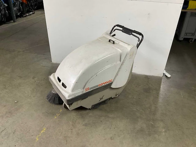 Comax - 50b - veegmachine - afbeelding 1 van  3