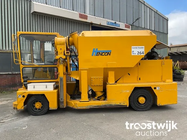 Combi feeder - afbeelding 24 van  26